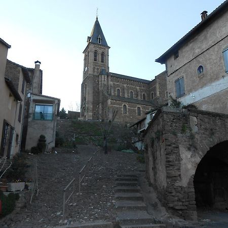 Gite Des Monts Saint-Izaire Exterior foto